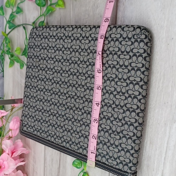 Coach Signature Tablet Sleeve NWOT - Picture 5 of 7